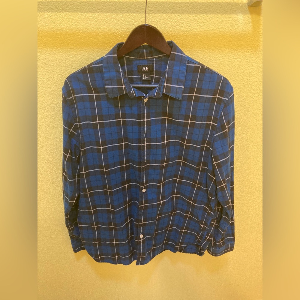 H&M Long Sleeve button-down shirt